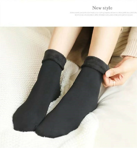 Winter Warm Stylish 4 Pairs solid short thick socks
