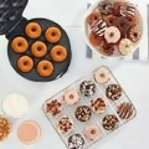 Electric Non-Stick Donut Maker for 7 Small Treats