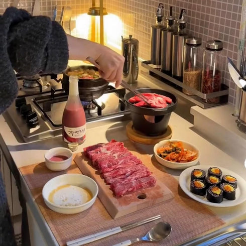 Portable Charcoal Grill with wooden base (18.3 cm)