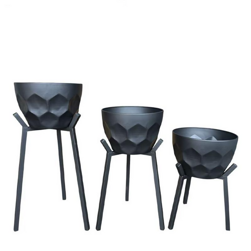 3 flower pots with metal stand