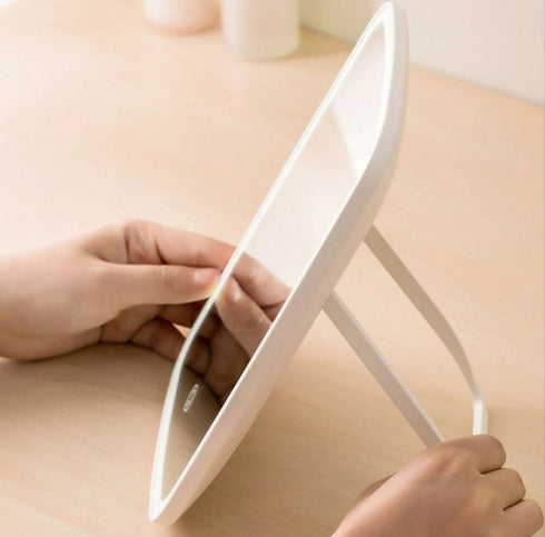 Cosmetic Adjustable LED Mirror - White