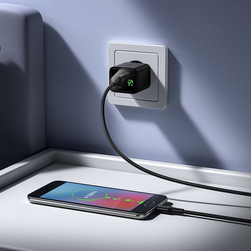 Hoco Excellent Single Port Charger with Digital Display Set Micro