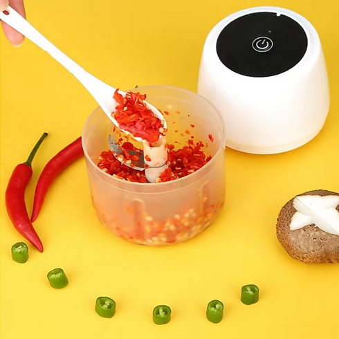 One-click garlic chopper