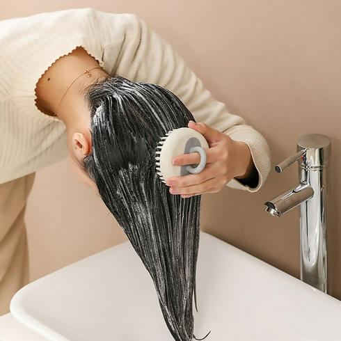 2 -in -1 shampoo brush