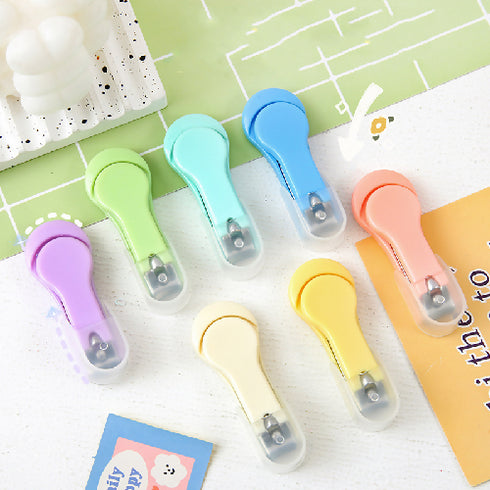 Anti-Splash Nail Clippers.